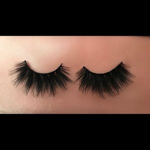 Lash Style “Dramatic”